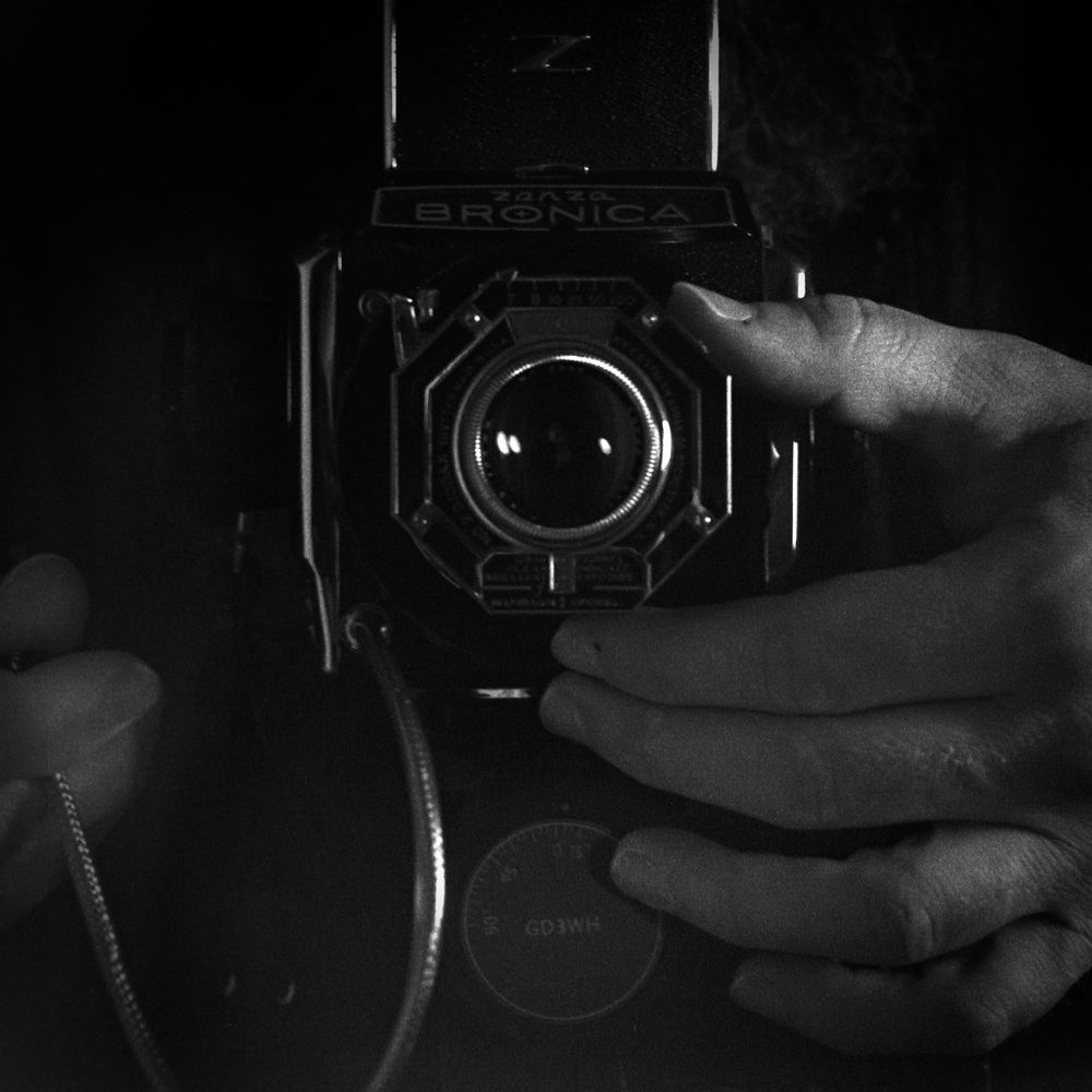 A perfect match of art deco + midcentury modern: Kodak Six-16 ~127mm f4.5 lens on Bronica S2A