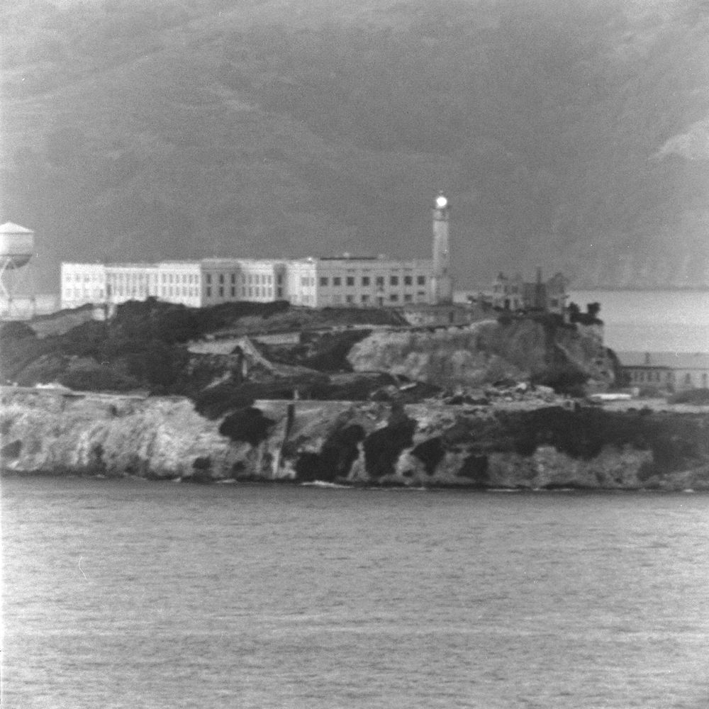 Bronica S2a Telephoto madness: the Komura 500mm f/7 (or with teleconverter, 1 meter f/14!)